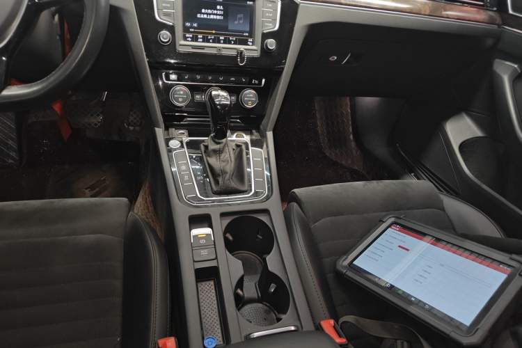 Used Volkswagen Magotan 2017 330TSI DSG Luxury Model Gear Lever