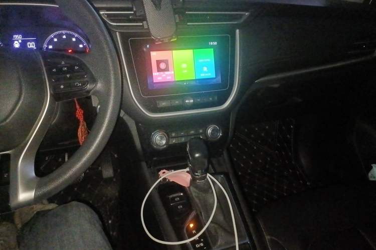 Used Roewe RX3 2020 1.6L CVT 4G Connected Ultra-Cool Flagship Edition
