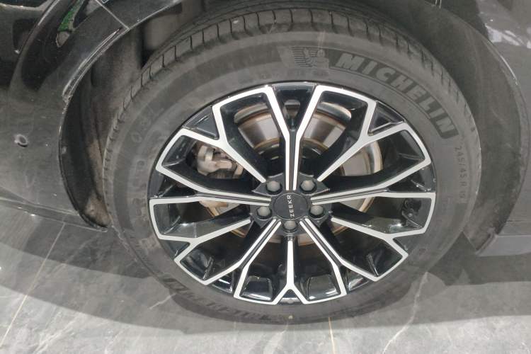 Used Zeekr 007 2024 Rear-Drive Intelligent Driving Version 75 kWh
