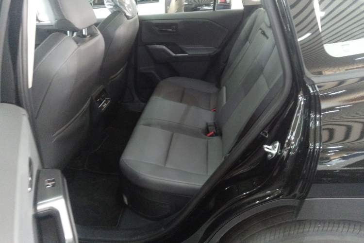 Used Toyota RAV4 2026 Model Dual-Engine 2.0L Two-Wheel Drive Luxury Edition