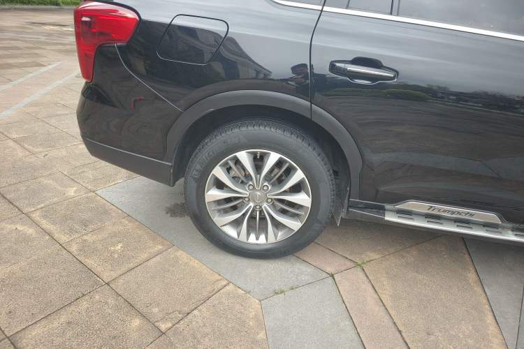 Used GAC Trumpchi GS8 2017 320T Two-Wheel Drive Luxury Smart Connectivity Version (7 Seats) Right Rear Wheel Hub