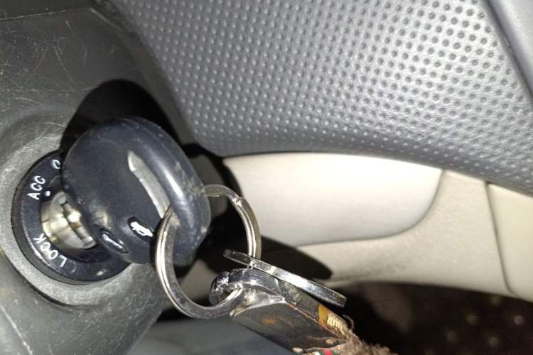 Used Chevrolet Lova 2010 1.4 AT Fashion Edition