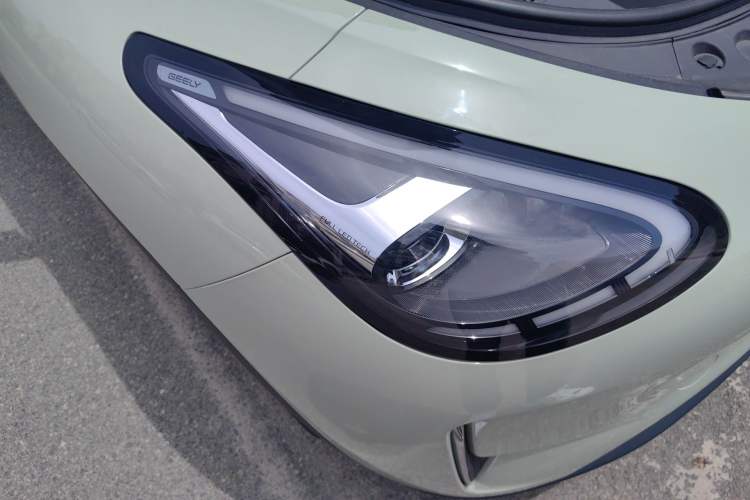 Used Geely Galaxy Geome 2025 UP 410km Exploration+ Edition
