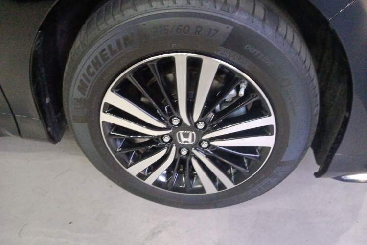 Used Honda Odyssey 2021 2.0L Rui·Luxury Edition Right Front Wheel Hub
