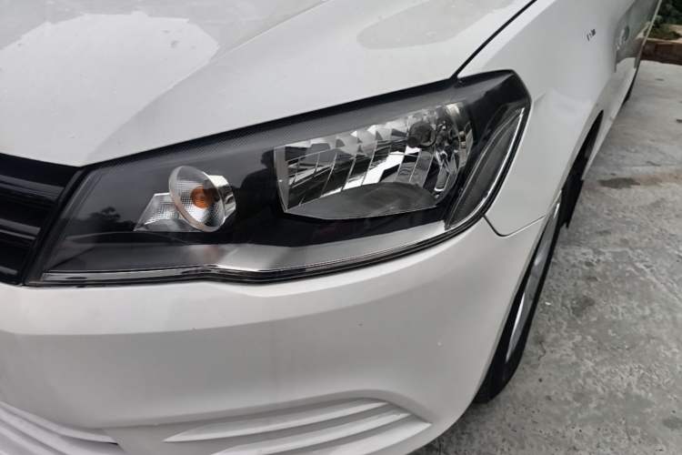 Used Volkswagen Jetta 2015 Value Edition 1.6L Manual Fashionable Style
