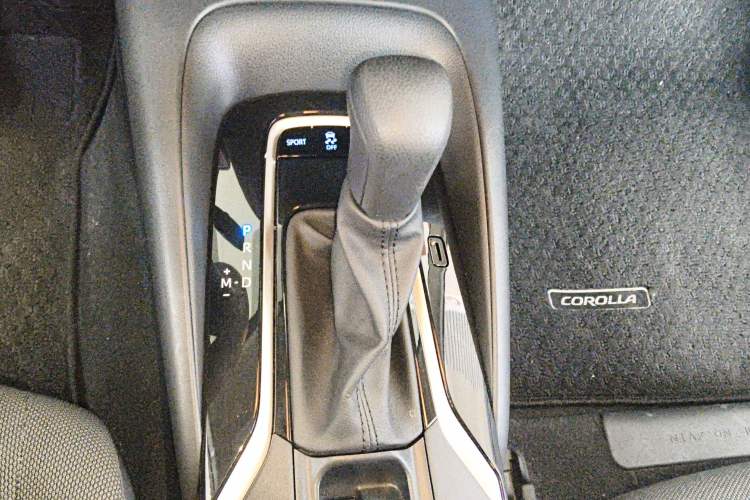 Used Toyota Corolla 2021 TNGA 1.5L CVT Pioneer Edition Gear Lever