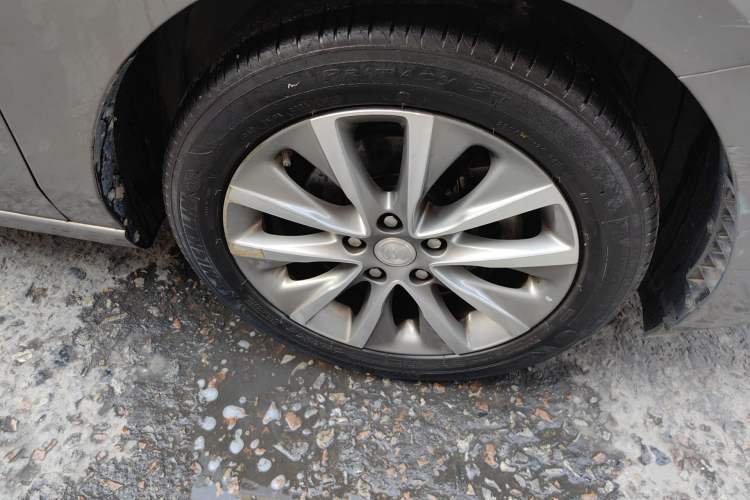 Used Buick GL6 2019 18T 6-Seater Connected Luxury Version China V Standard Right Front Wheel Hub