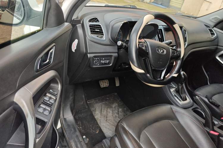 Used Cowin X5 2017 2.0L CVT Luxury Version Driver Seat