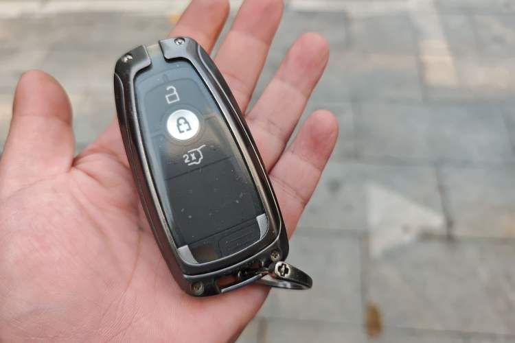 Used Ford Explorer 2023 EcoBoost 285 4x4 ST-LINE 6-Seater