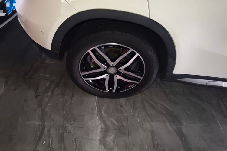 Used Mercedes-Benz GLA 2015 GLA 220 4MATIC Fashion Model
