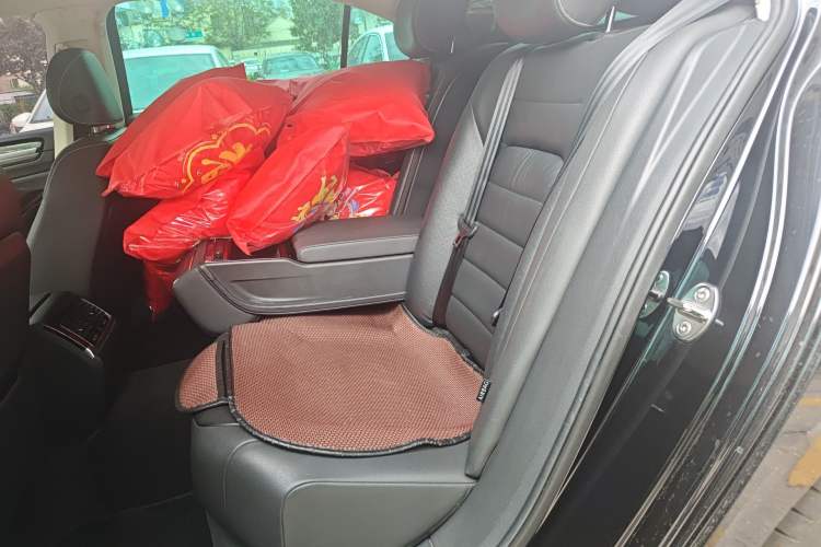 Used Volkswagen Phideon 2018 Revised Version 380TSI Two-Wheel Drive Business Edition
