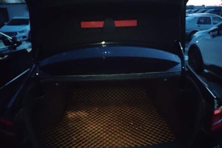 Used Volkswagen Magotan 2018 330TSI DSG Advanced Model Trunk