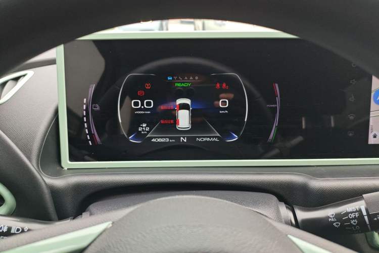 Used ORA White Cat 2022 Upgraded Model 305km Range Luxury Version Lithium-Ion Battery
