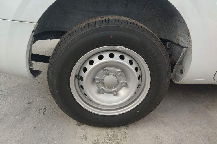 Used SAIC MAXUS Dana V1 2023 V1 Short Wheelbase High Roof (43 kWh)