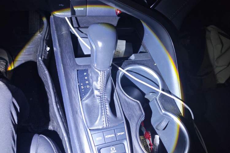 Used Toyota Camry 2021 2.5G Luxury Edition Gear Lever