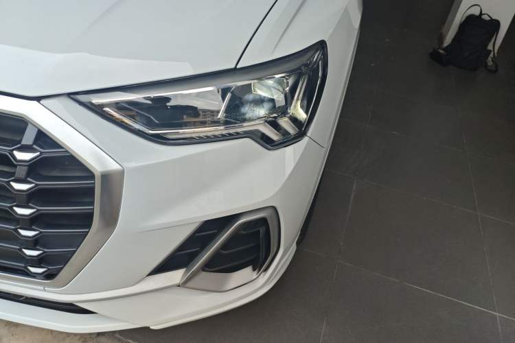 Used Audi Q3 2019 35 TFSI Advanced Dynamic Edition
