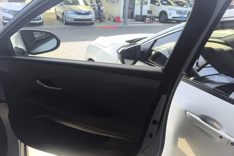 Used BYD Qin PLUS 2025 DM-i Smart Drive 55KM Leading Model