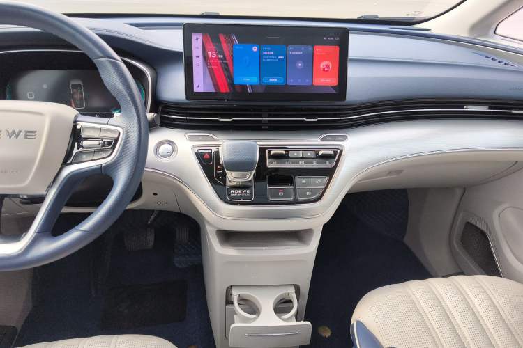 Used Roewe iMAX8 2021 400TGI Supreme Series Ultimate Edition