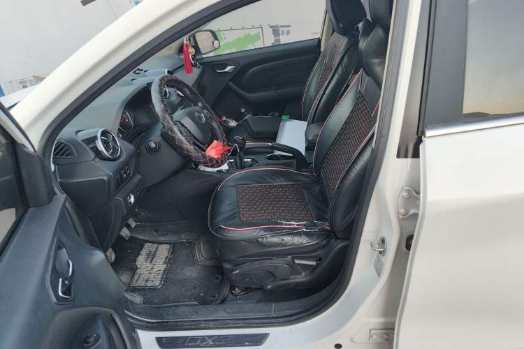 Used Soueast DX3 2016 1.5L Manual Luxury Edition
