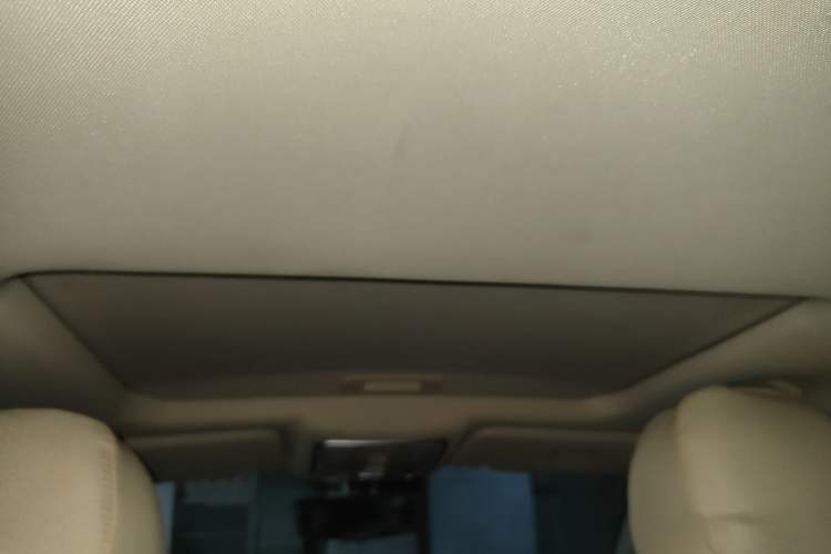 Used Geely Auto Vision X6 2016 1.3T CVT Flagship Model Headliner