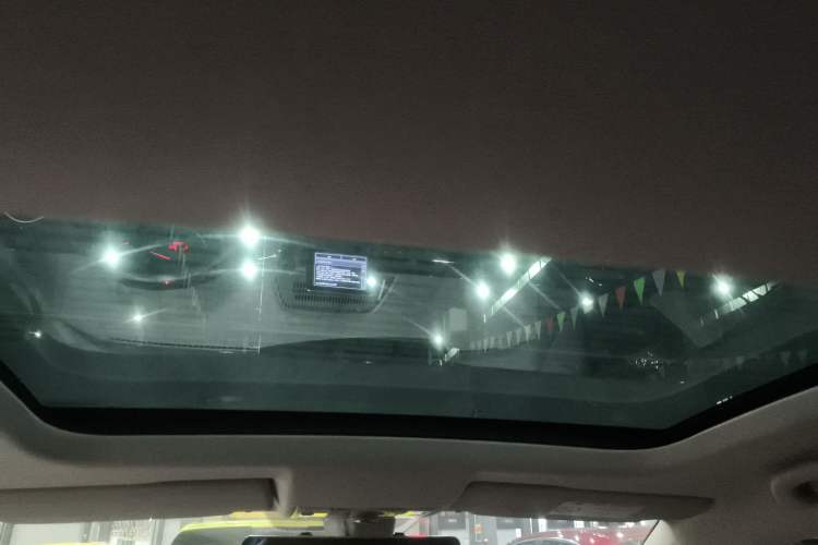 Used Volkswagen up! 2015 1.0L go high!
