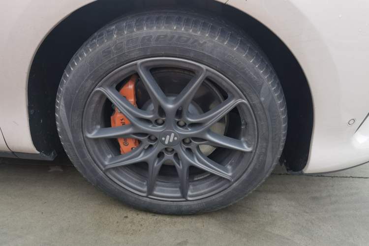 Used IM LS6 2023 Max Extended-Range Version Right Front Wheel Hub