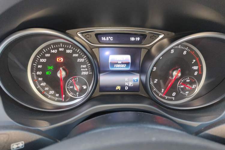 Used Mercedes-Benz GLA 2017 GLA 200 Fashion Model
