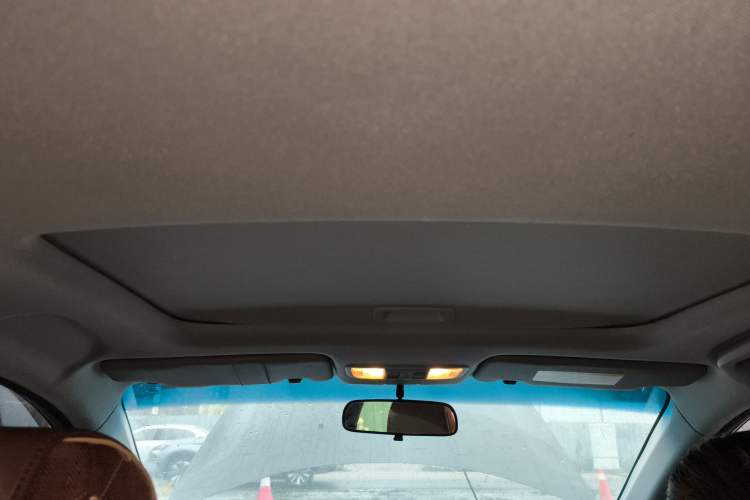 Used Honda Crider 2013 1.8L automatic luxury edition
