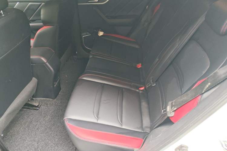 Used Venucia T60 2020 1.6L CVT Smart Drive Version China VI Standard Left Rear Seat