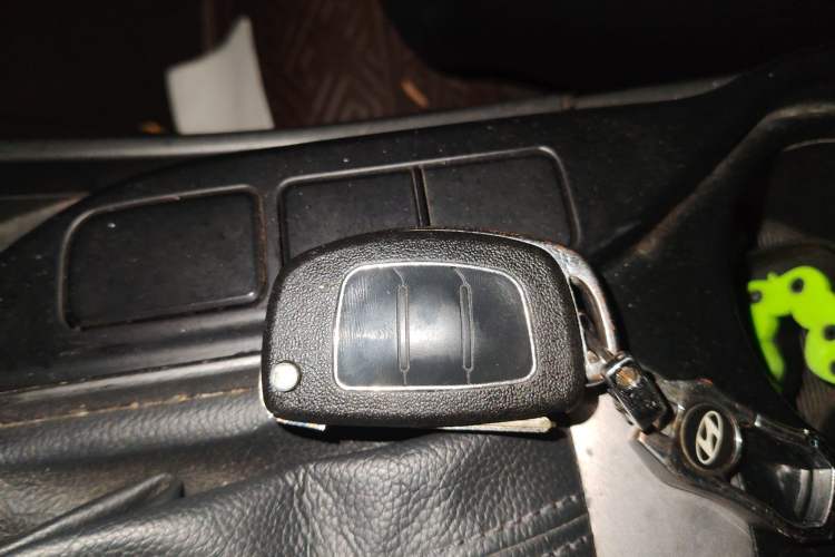 Used Hyundai Santa Fe 2013 2.4L Automatic 2WD Comfort Edition
