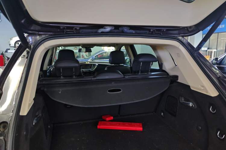 Used Buick Envision 2016 28T Four-Wheel Drive Elite Version Trunk