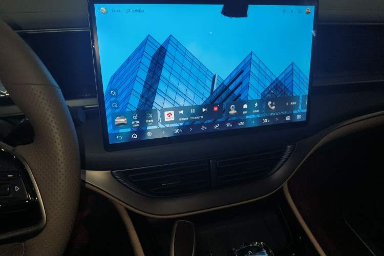 Used Denza D9 2022 DM-i 970 Four-Wheel Drive Flagship Model
