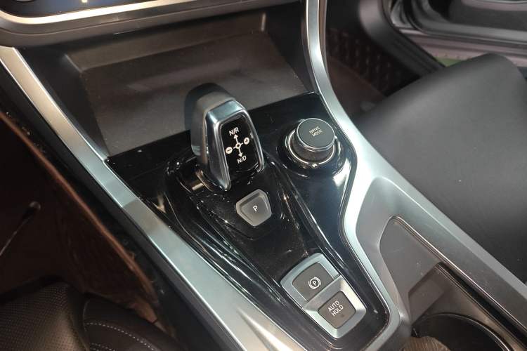 Used Lynk & Co 01 EM-P 2019 1.5T PHEV Pro Gear Lever