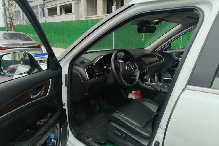 Used Honda Avancier 2017 240TURBO Two-Wheel Drive Premium Edition Driver Seat