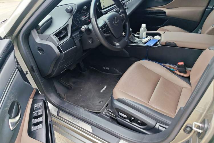 Used Lexus ES 2022 300h Excellence Edition