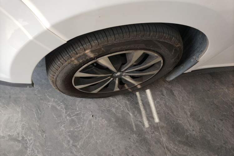 Used Venucia D50 2015 1.6L Automatic Fashion Edition
