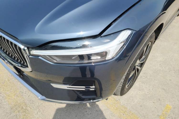 Used Volvo XC60 2023 B5 4x4 Smart Luxury Edition