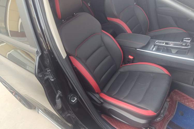 Used SOL X8 2021 300T DCT Panoramic Luxury Edition 5 Seats