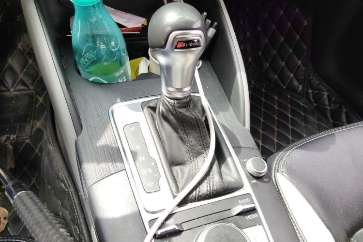 Used Audi A3 2018 30th Anniversary Edition Limousine 35 TFSI Ambition Model Gear Lever