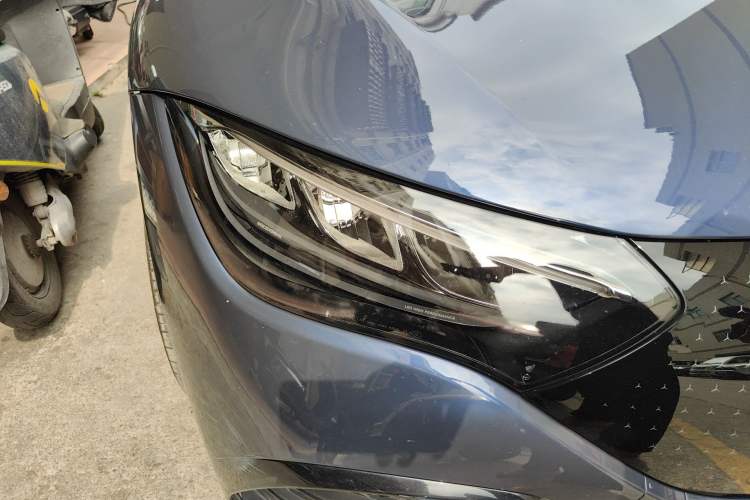 Used Mercedes-Benz EQE 2022 350 Luxury Edition Right Front Headlight