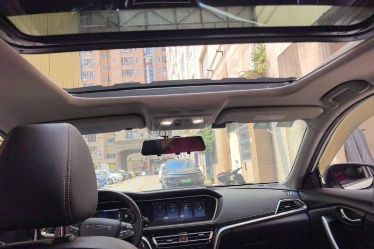 Used Venucia T90 2020 2.0L CVT Smart Connect & Smooth Drive Edition Headliner