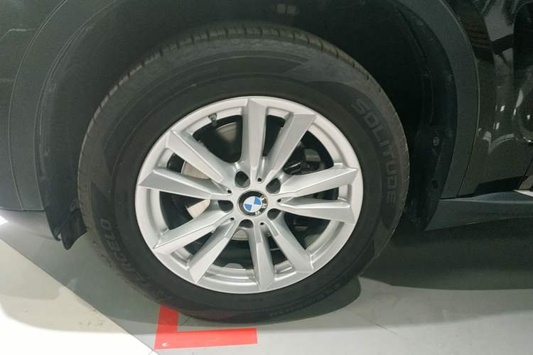 Used BMW X5 2018 xDrive35i M Sport Edition Left Front Wheel Hub