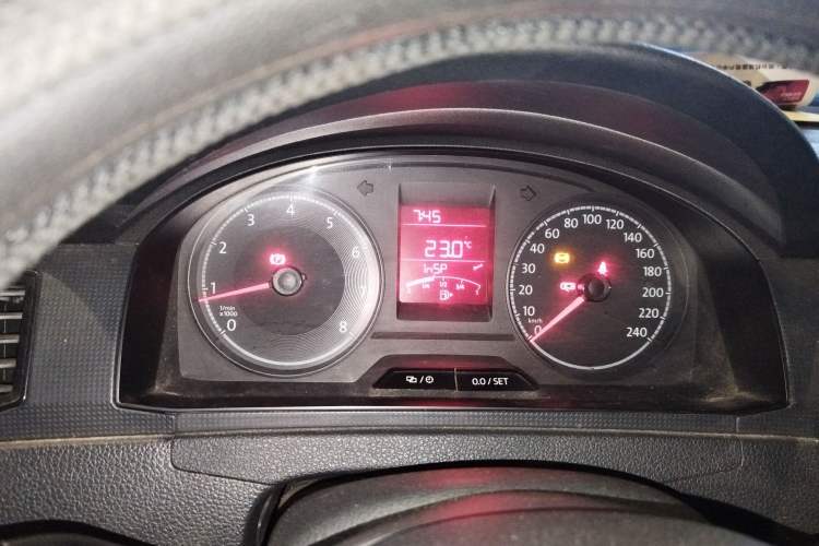 Used Volkswagen Santana 2016 1.4L Manual Fashion Edition