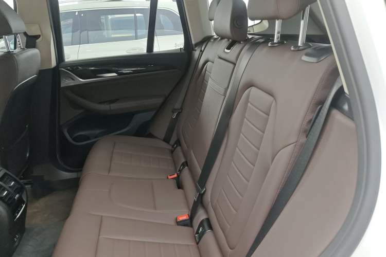 Used BMW X3 2020 xDrive25i Luxury Package Left Rear Seat