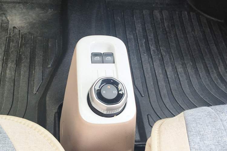 Used Geely Galaxy Panda 2024 Panda Mini 200km Endurance Bear