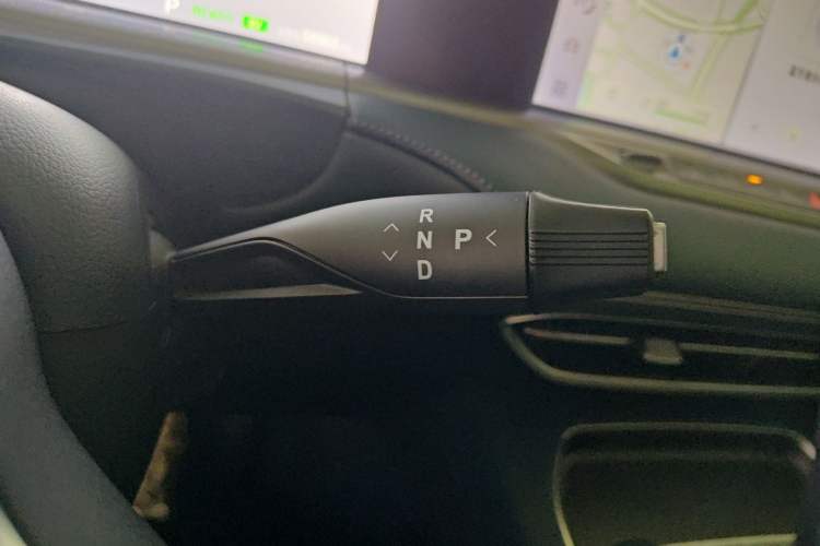 Used VOYAH FREE 2024 Ultra-Long Range Intelligent Driving Version Gear Lever