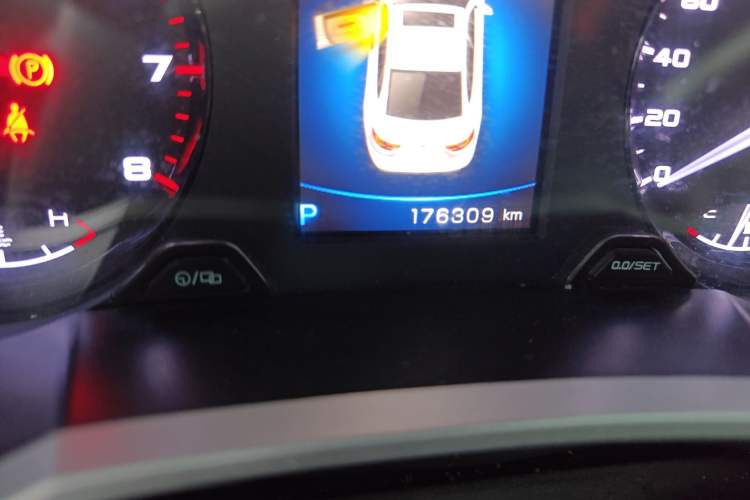 Used Geely Auto Emgrand GL 2019 1.4T CVT Elite Smart Edition Odometer Close Up