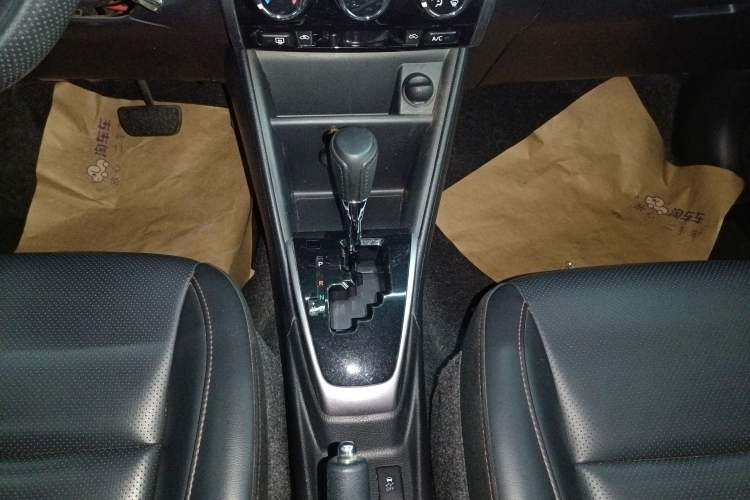 Used Toyota YARiS L Zhi Xuan 2020 1.5L CVT Luxury Edition