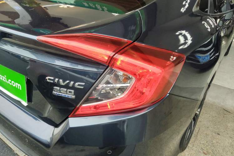 Used Honda Civic 2016 220TURBO CVT Prestige Edition