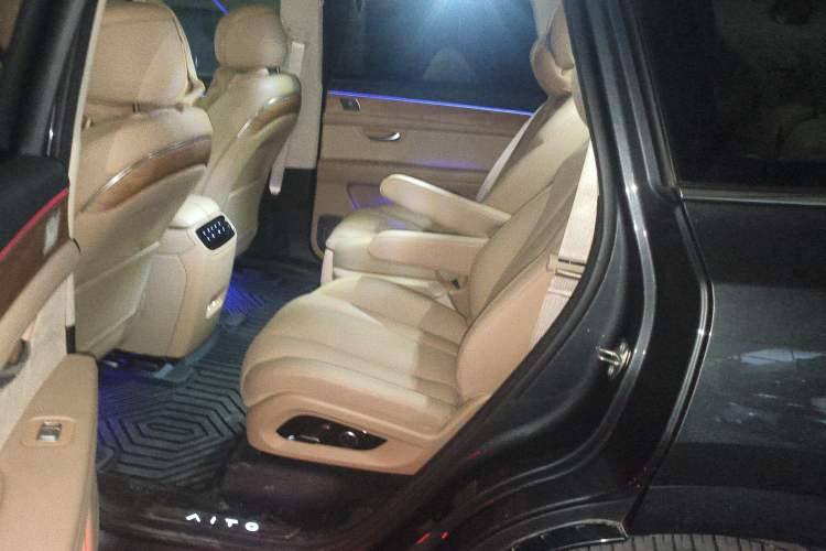 Used Hima AITO M7 2022 1.5T Rear-Drive Comfort Edition Left Rear Seat